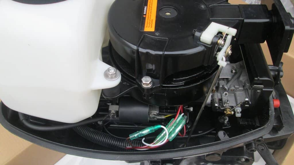 Lodochnyj motor GLADIATOR G5 FHS (5 l. s.) 2-h taktnyj motorlodki.by 3 Лодочный мотор "GLADIATOR" G5 FHS (5 л. с.) 2-х тактный motorlodki.by