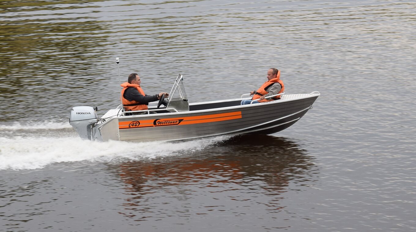 Алюминиевая лодка Wellboat-42 NexT консоль 13 Алюминиевая лодка Вельбот 42 нэкст Wellboat-42 NexT консоль